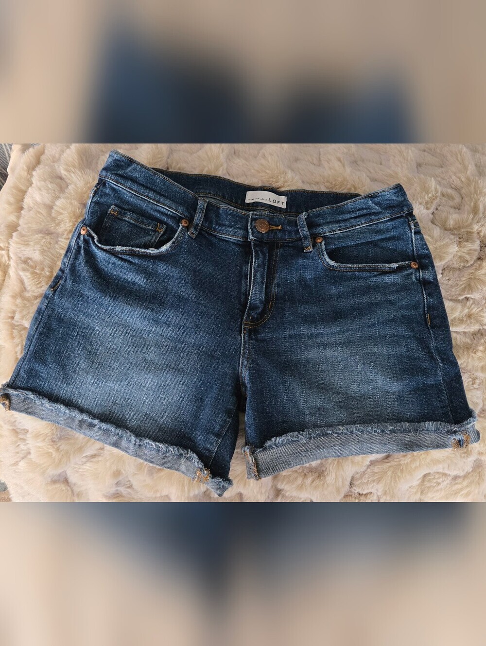 LOFT Denim Roll Jean Shorts 2 26 Raw Hem Beach Summer Travel Pool Lake Casual